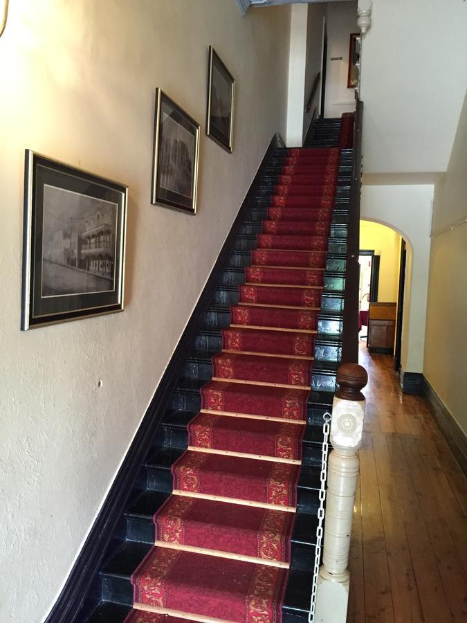 The Victoria Hotel Rutherglen Extérieur photo